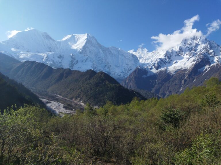 manaslu-circuit-weather-and-temperature