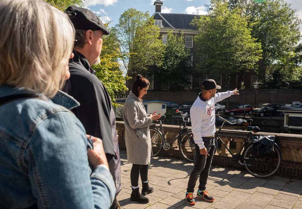 Guided Walking Tour Guided Walking Tour